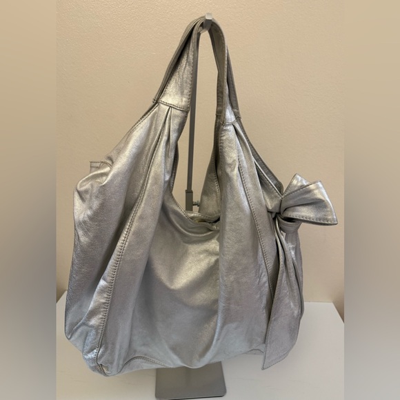 VALENTINO METALLIC LEATHER SHOULDER HOBO BAG - Picture 5 of 10